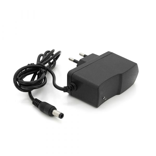 
					Імпульсний блок живлення 5В 2А (10Вт) JB-05021 штекер 5.5 / 2.1 довжина 1м Q250