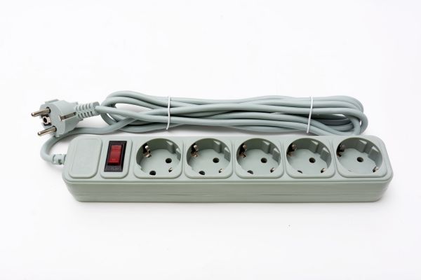 
					Мережевий фільтр PROLOGIX 075P5-30G, 220В 10А, 5 розеток, 3м, сірий, коробка Q30