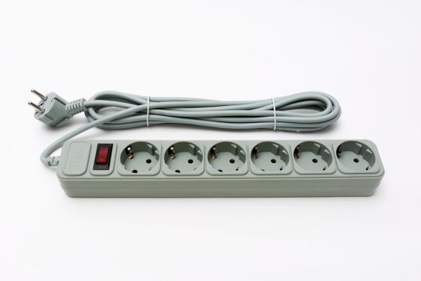 
					Мережевий фільтр PROLOGIX 075P6-45G, 220В 10А, 6 розеток, 4.5м, сірий, коробка Q30