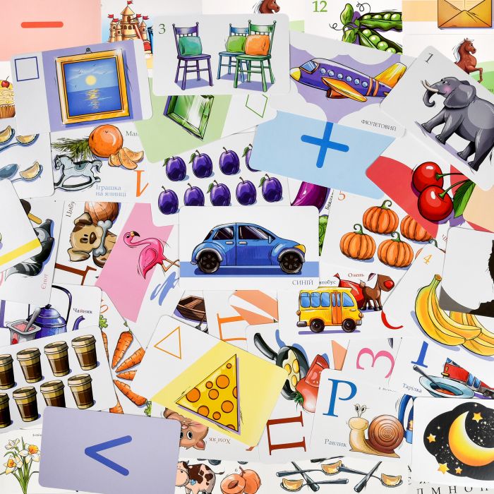 Настільна гра Strateg "Розумна валіза. Абетка, цифри, смаки, кольори" українською мовою (30377)